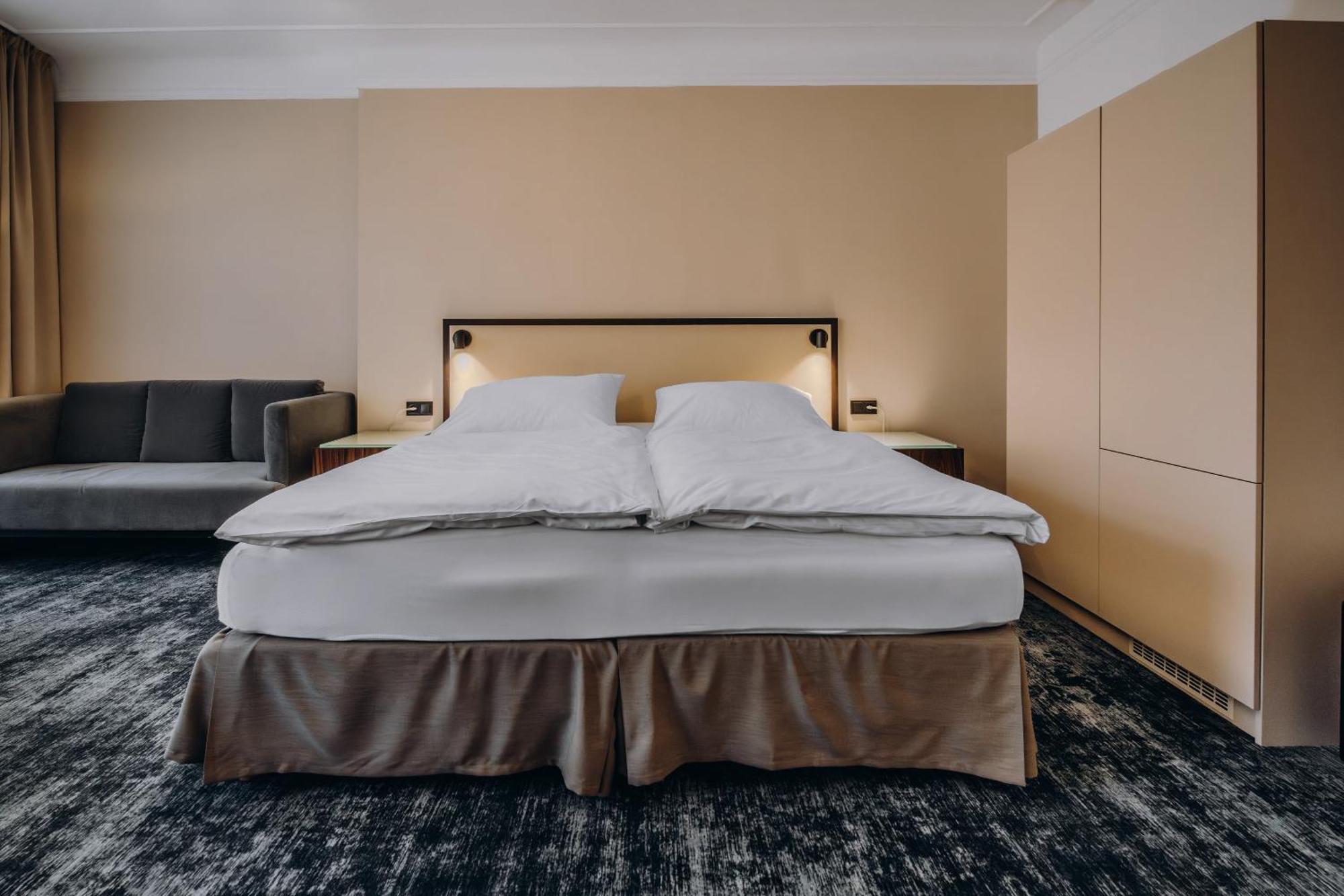 Hotel Esplanade Carlsbad 4*