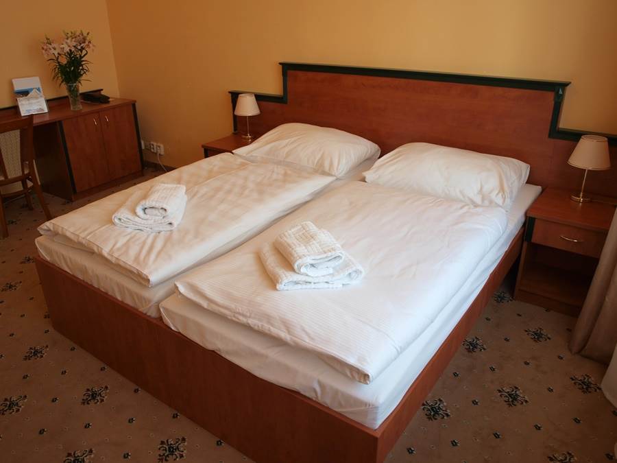 Esplanade Carlsbad Hotel 4*